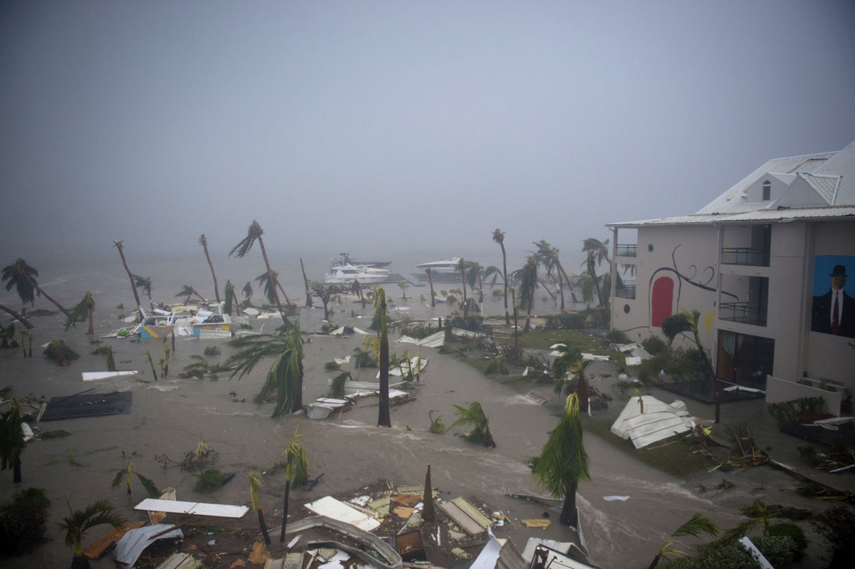 A photo taken on September 6, 2017 shows the Hotel Mercure in Marigot, near the Bay of Nettle, on the French Collectivity of Saint Martin, during the passage of Hurricane Irma.