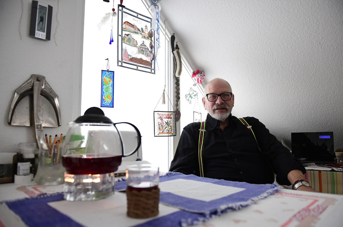 Friedrich Schmehling poses in his appartment during an AFP interview in Berlin's Steglitz district on November 7, 2016.