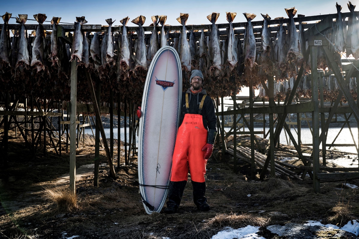 Nils Nilsen, 26 ans, employé dans une usine de poissons, à Henningsvaer, dans les Lofoten, le 6 mars 2018.