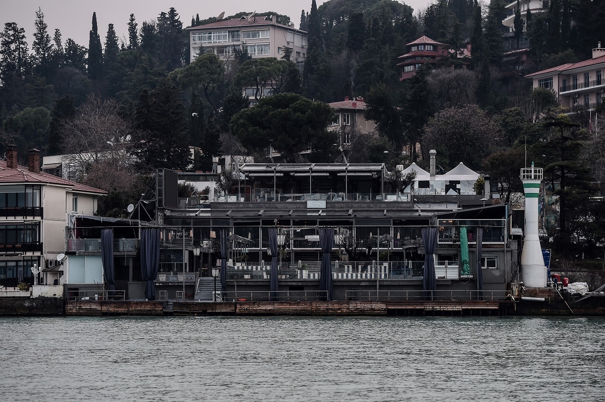 Forensic officers (unseen) work inside the Reina night club, one of the Istanbul's most exclusive party spots, early on January 1, 2017 after at least one gunmen went on a shooting rampage during New Year's Eve celebrations.