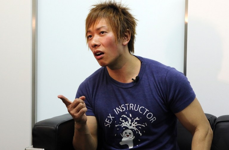 L'acteur X japonais Ken Shimizu, alias Shimiken, en mars 2015 L'acteur X japonais Ken Shimizu, alias Shimiken, en mars 2015