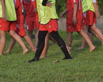 Séance d'entraînement au club de football féminin Cibubur Soccer Club de Jakarta, le 26 mars 2015