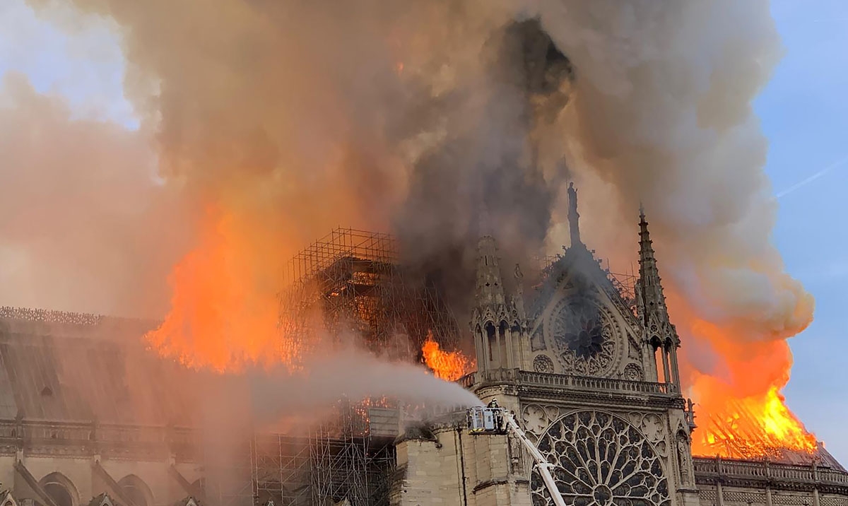 https://making-of.afp.com/sites/default/files/styles/list_xl/public/medias/aa_new_posts/countries/france/arts-culture/notre-dame-april2019/france-notredame-102.jpg?itok=d3RbDeue